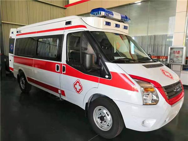 永平县福特V362救护车
